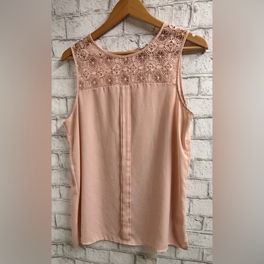 Peach Lace Yoke Sleeveless Tank Top Business Casual